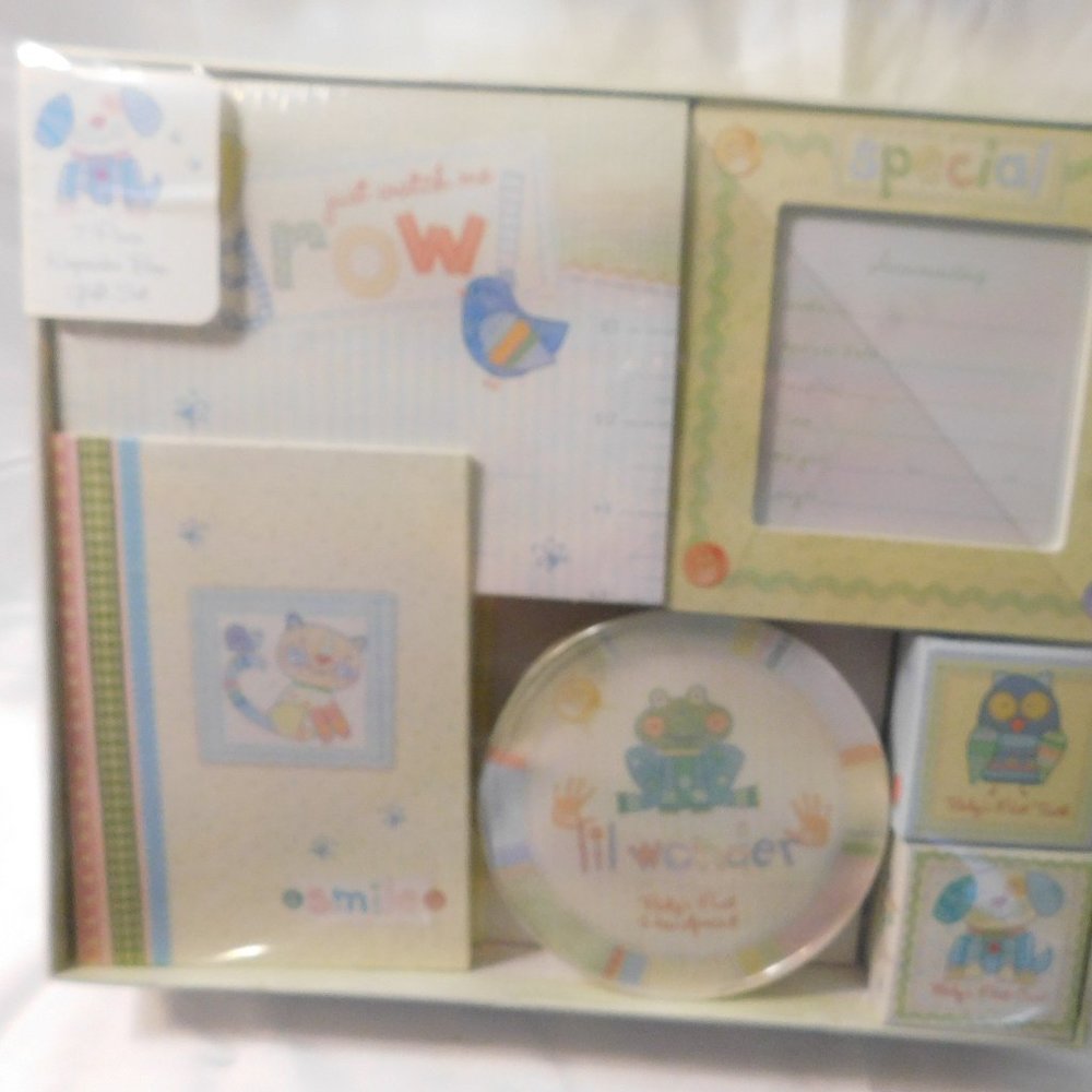 CR Gibson Baby Keepsake Box Gift Set 7 Pieces NEW